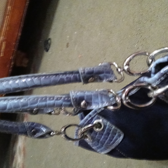 Navy blue purse with snake print - Picture 7 of 14